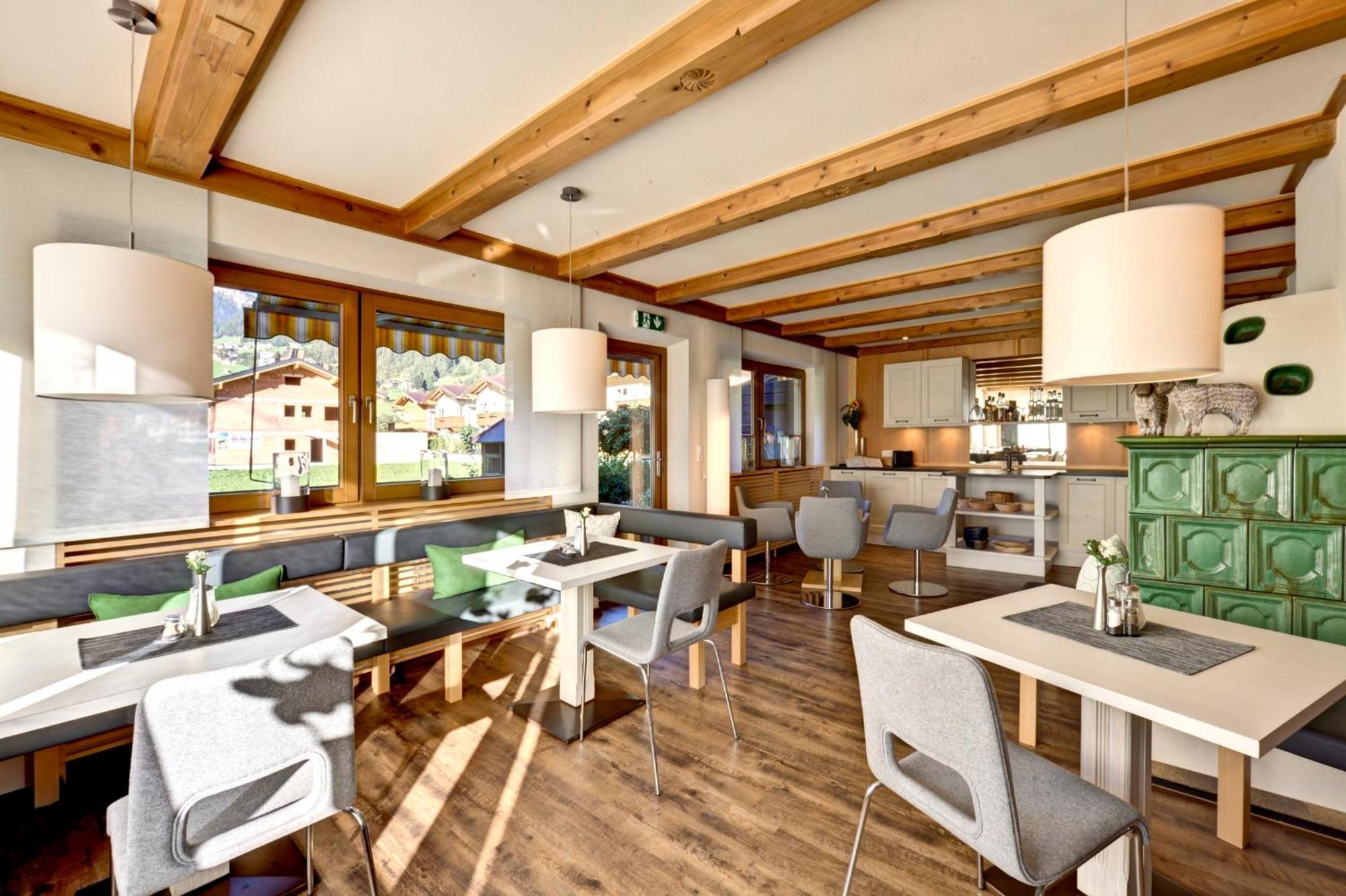 Gaestehaus Oblasser Mayrhofen Exterior photo